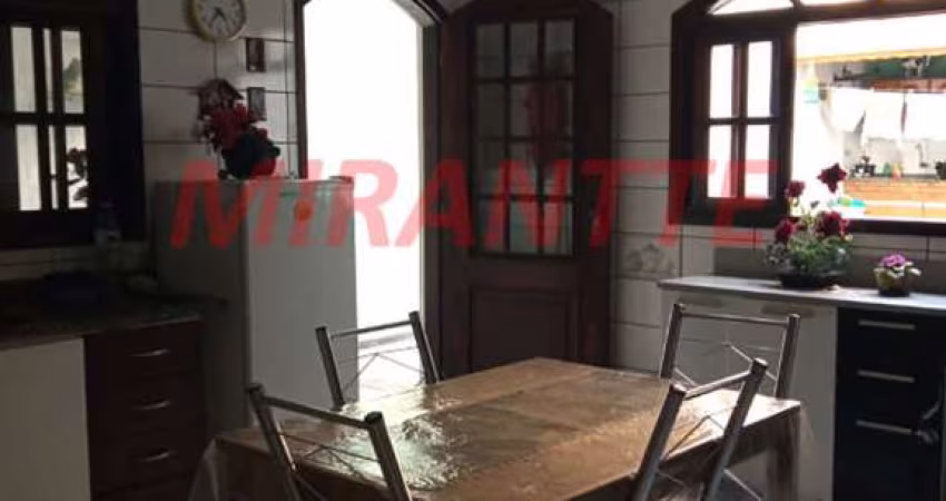 Sobrado de 160m² com 3 quartos em Jardim Moreira