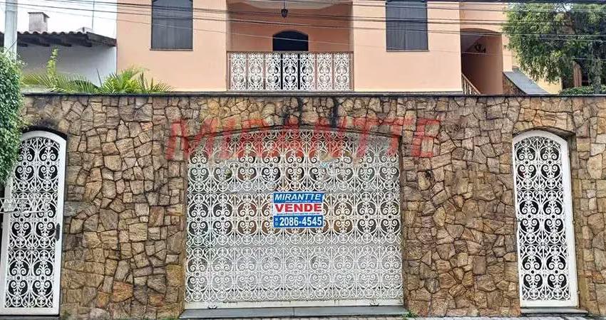 Sobrado de 421m² com 3 quartos em Vila Rosália
