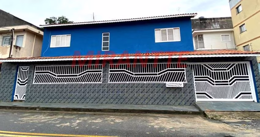 Sobrado de 261m² com 3 quartos em Vila Silveira