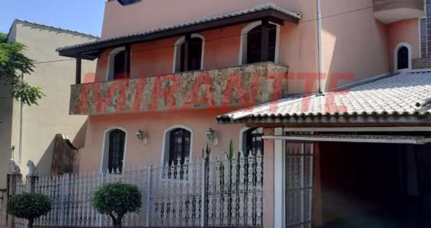 Sobrado de 200m² com 3 quartos em Vila Rosália