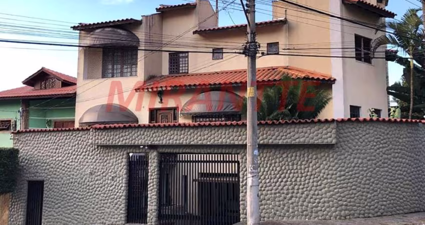 Sobrado de 500m² com 3 quartos em Vila Rosália