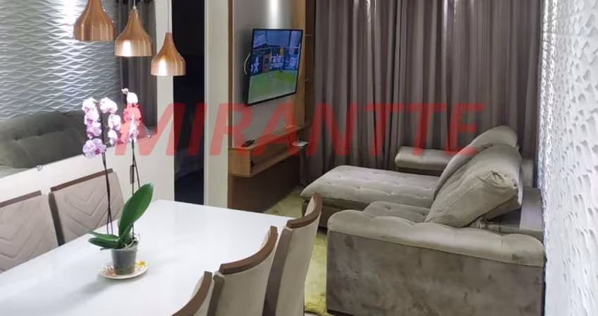 Apartamento de 43m² com 2 quartos em Água Chata
