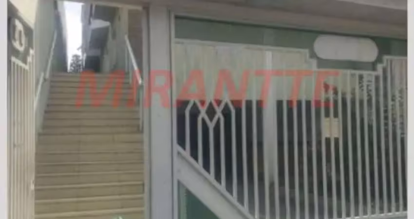 Cond. fechado de 65m² com 2 quartos em penha de franca