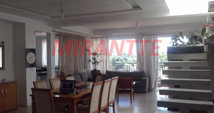 Sobrado de 315m² com 4 quartos em Vila Albertina