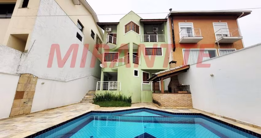 Sobrado de 382m² com 4 quartos em Jardim Virginia Bianca
