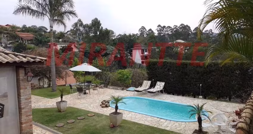 Casa terrea de 290m² com 4 quartos em serra da cantareira