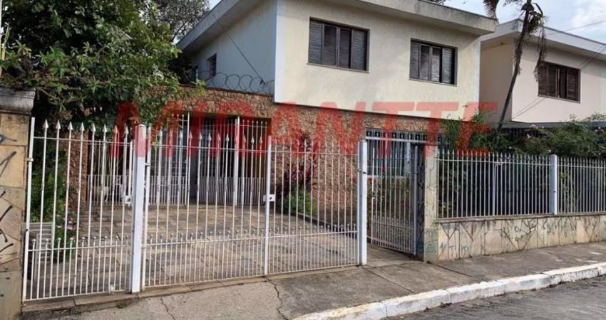 Sobrado de 200m² com 3 quartos em Jardim Tremembé