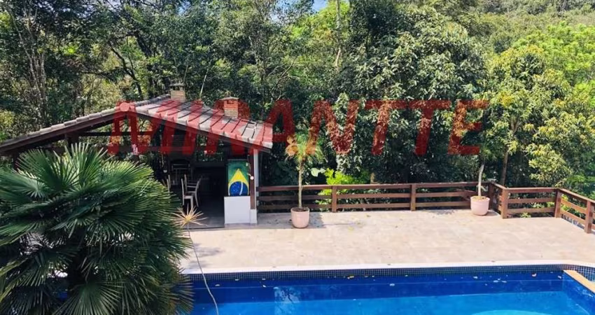 Sobrado de 355m² com 4 quartos em Serra Da Cantareira