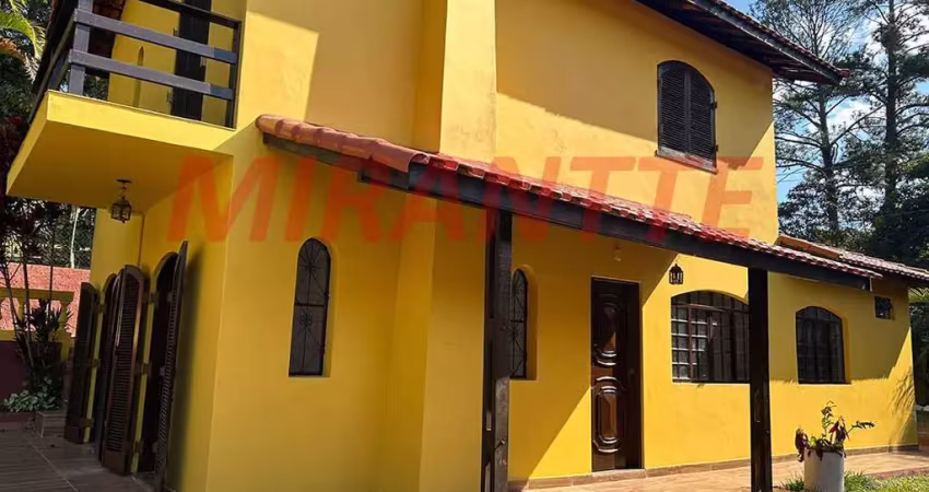 Sobrado de 159m² com 3 quartos em serra da cantareira