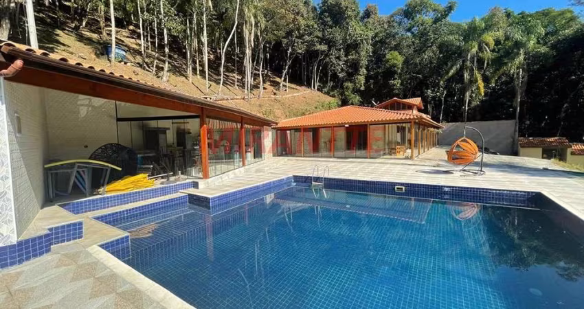 Casa terrea de 350m² com 4 quartos em Serra da Cantareira