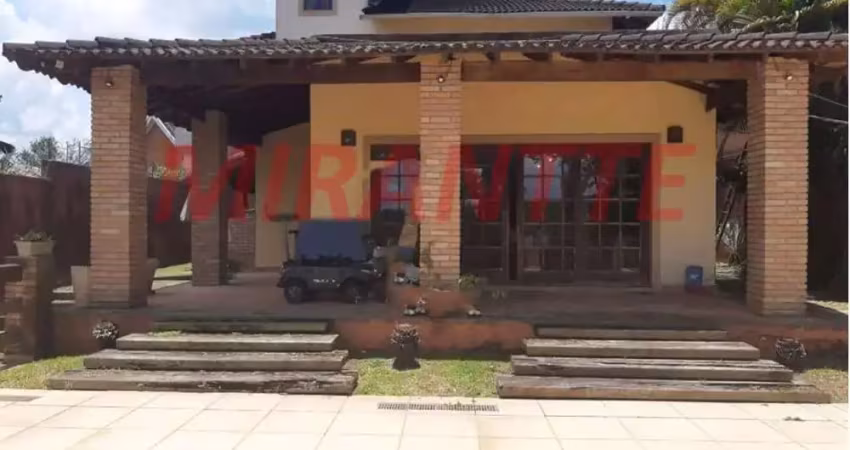 Sobrado de 550m² com 4 quartos em Roseira