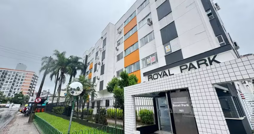 Apartamento de 2 dormitórios na Carvoeira
