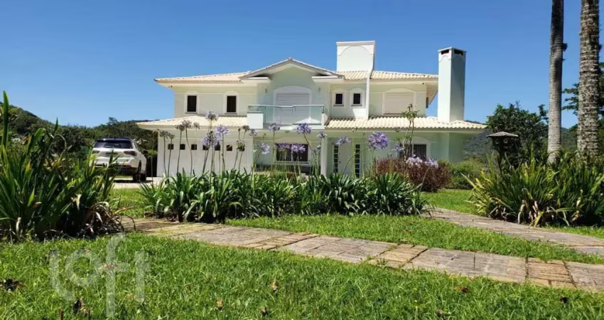 Casa à venda em Ratones com 500 m², 7 quartos, 2 s