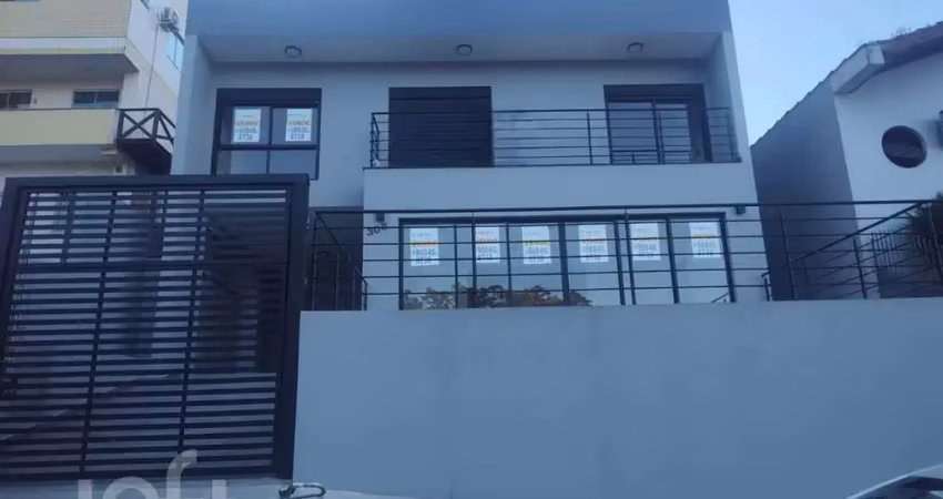 Casa à venda em Trindade com 184 m², 3 quartos, 3