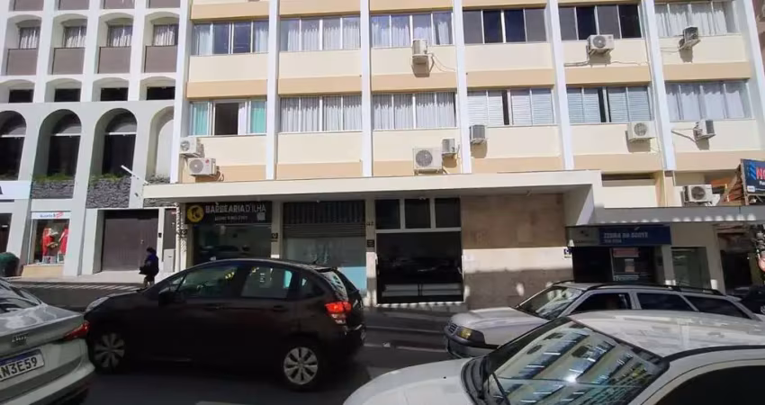 Apartamento de 1 dormitório no Centro