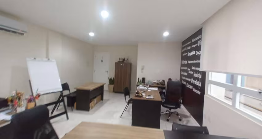 Sala comercial à venda na Agronômica