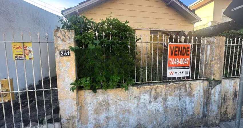 Casa à venda em Centro com 79 m², 2 quartos, 2 vag