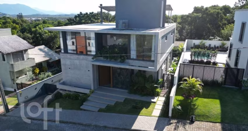 Casa à venda em Campeche Central com 492 m², 5 qua
