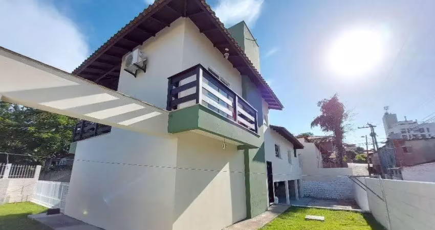 Casa de 2 dormitórios para locação no João Paulo