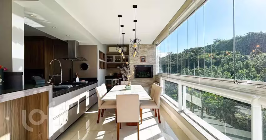 Apartamento à venda em Pantanal com 165 m², 3 quar