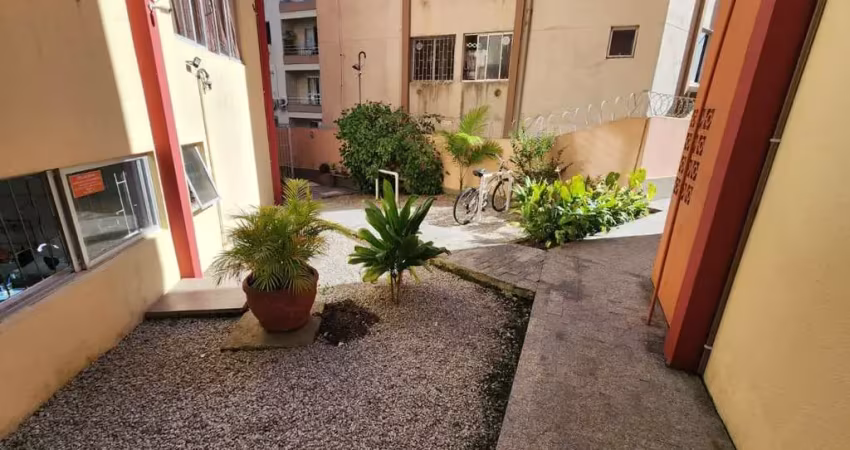Loft com 1 quarto para alugar na Douglas Seabra Levrier, 61, Trindade, Florianópolis