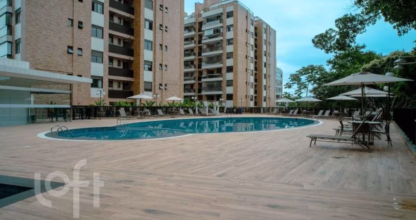 Apartamento à venda em Itacorubi com 108 m², 4 qua