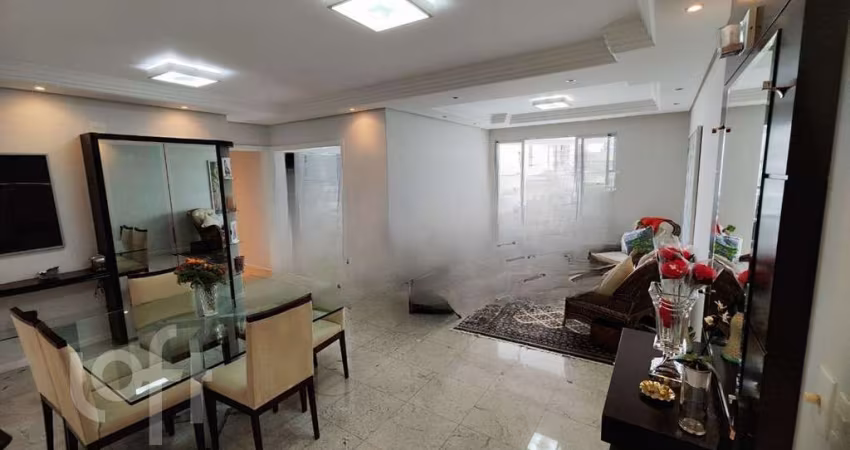 Apartamento à venda em Centro com 178 m², 3 quarto