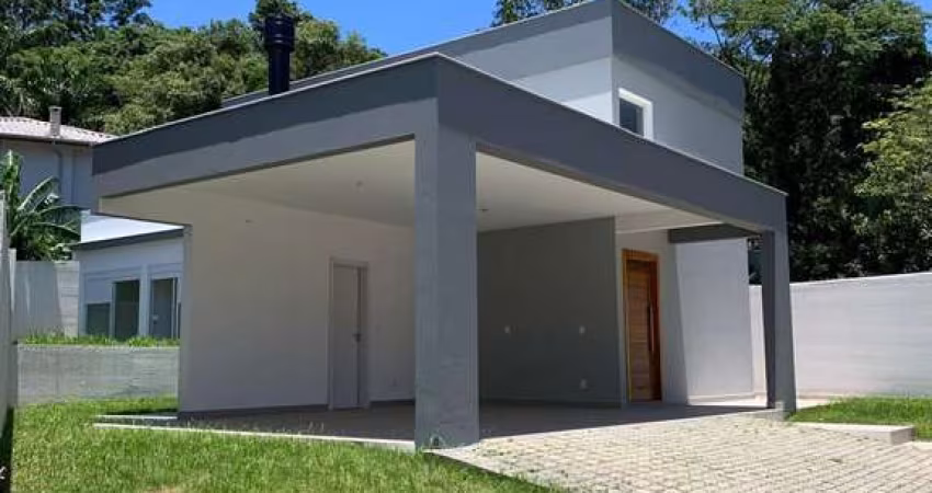 Casa de 3 dormitórios para locação na Cachoeira