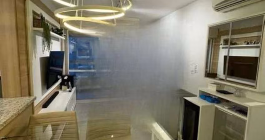 Apartamento à venda em Centro com 67 m², 2 quartos