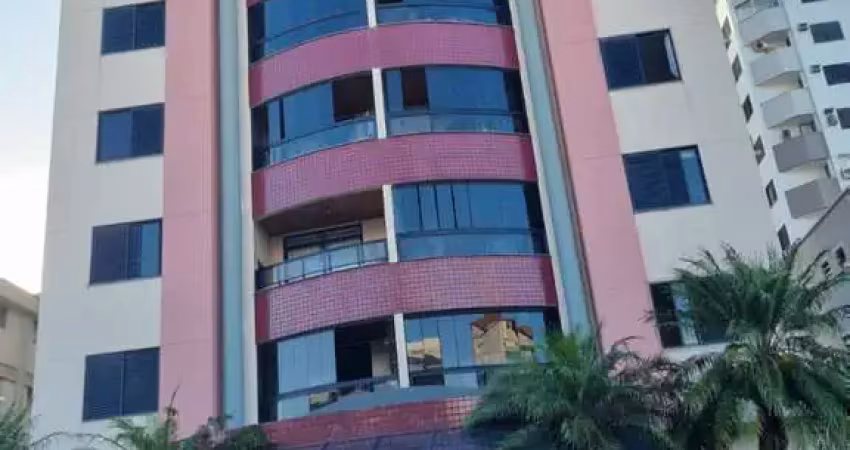 Apartamento de 4 dormitórios no Estreito