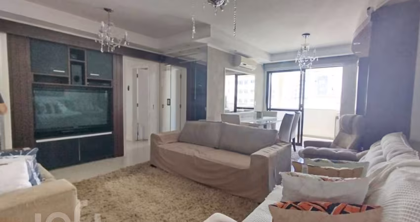 Apartamento à venda em Balneário com 135 m², 3 qua