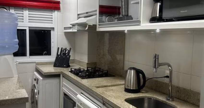 Apartamento de 2 dormitórios no Saco dos Limões