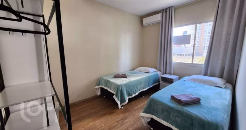 Apartamento à venda em Centro com 61 m², 2 quartos