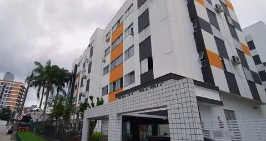 Apartamento de 2 dormitórios na Carvoeira
