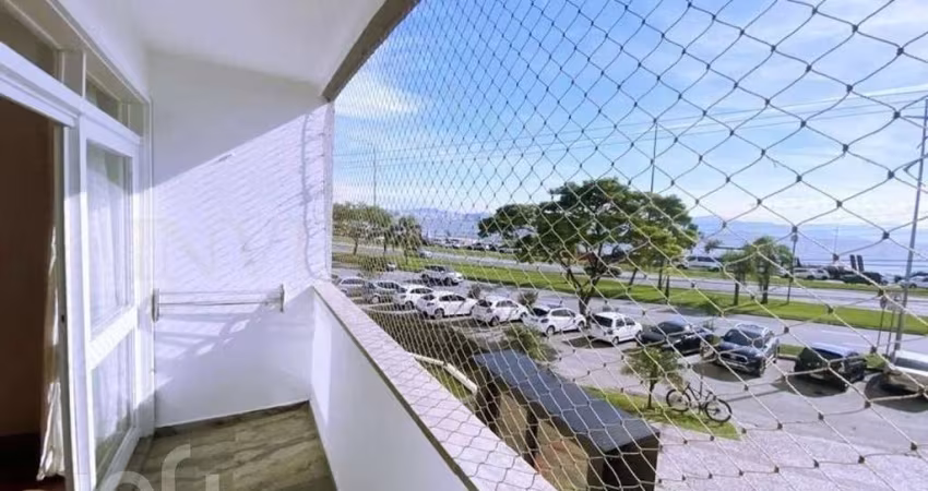 Apartamento à venda em Agronômica com 111 m², 3 qu