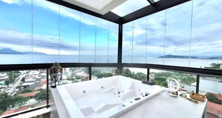 Apartamento à venda em Itaguaçu com 173 m², 2 quar
