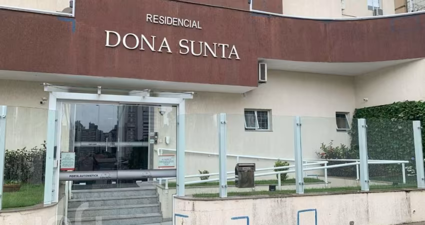 Apartamento à venda em Centro com 74 m², 3 quartos