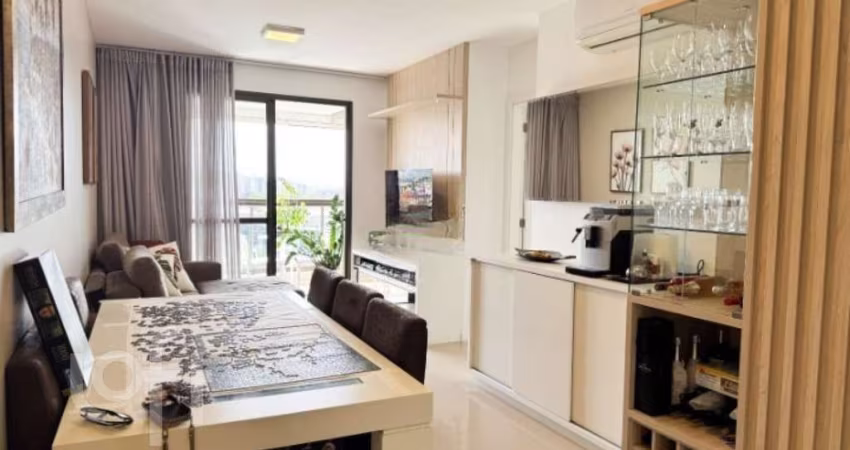 Apartamento à venda em Itacorubi com 80 m², 3 quar