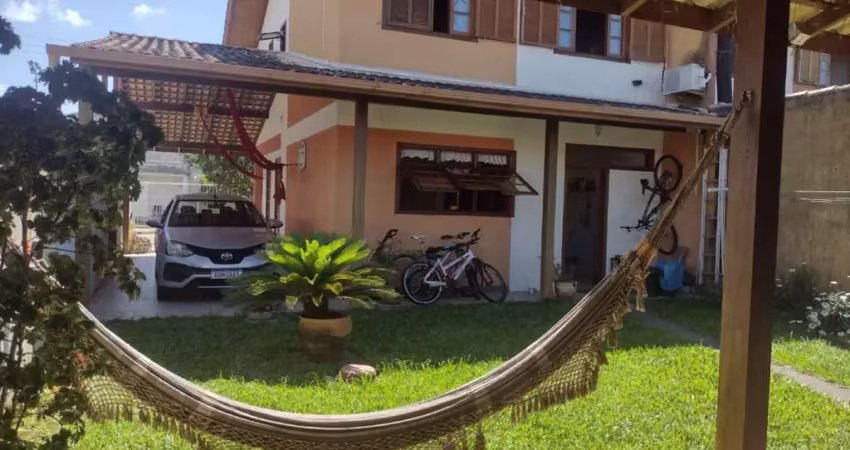 Casa com 3 quartos à venda na Rua Joaquim José Antunes, 286, Campeche, Florianópolis