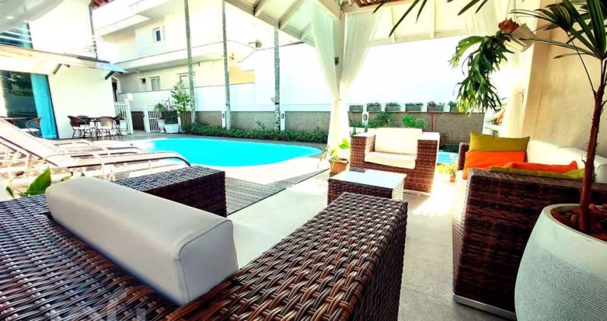 Casa à venda em Jurere Oeste com 360 m², 5 quartos