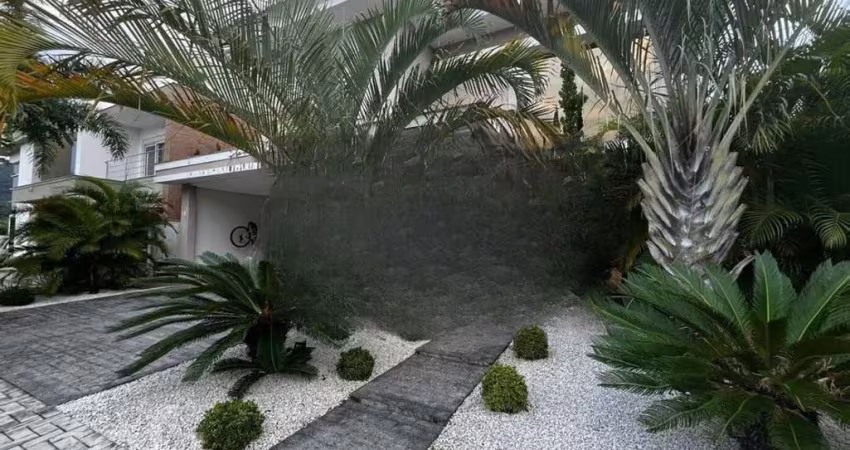 Casa em condomínio fechado com 4 quartos à venda na Rodovia Doutor Antônio Luiz Moura Gonzaga, 3801, Rio Tavares, Florianópolis
