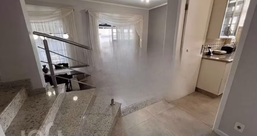 Casa à venda em Agronômica com 254 m², 4 quartos,