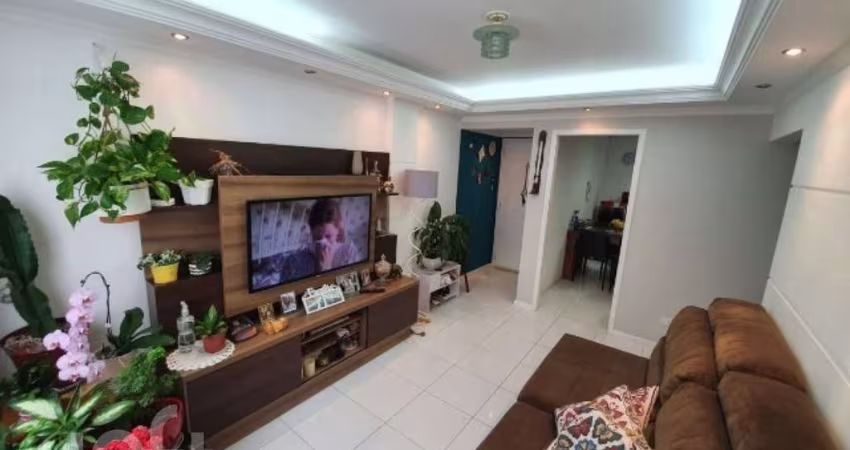 Apartamento à venda em Centro com 82 m², 3 quartos