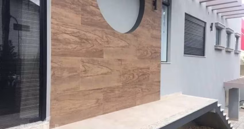 Casa à venda em Itaguaçu com 188 m², 4 quartos, 2