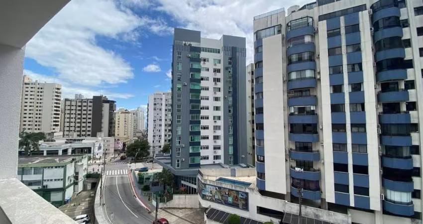 Apartamento à venda em Centro com 122 m², 3 quarto