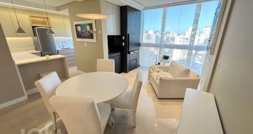 Apartamento à venda em Balneário com 88 m², 2 quar