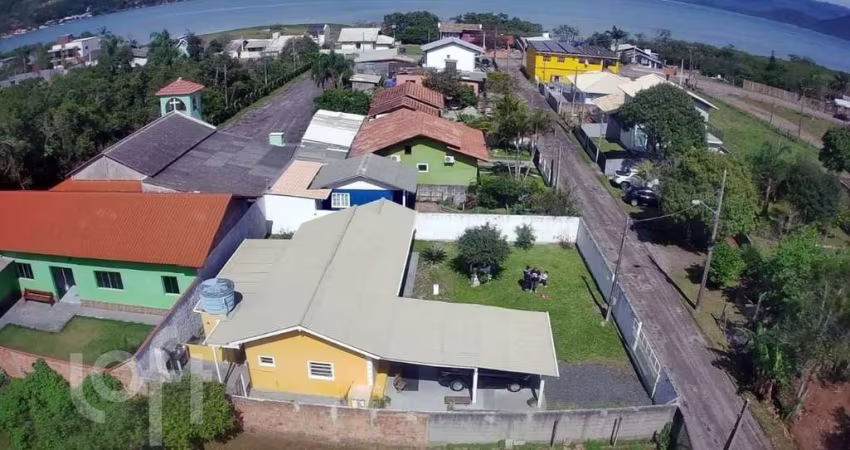 Casa à venda em Tapera com 446 m², 3 quartos, 1 su