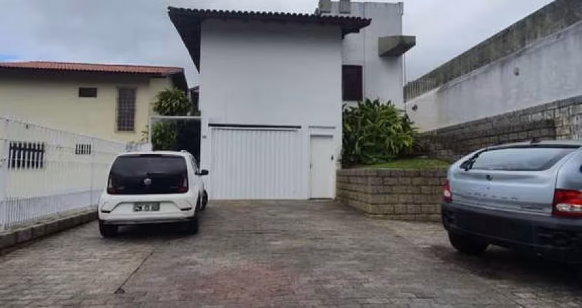 Casa à venda em Trindade com 349 m², 6 quartos, 2