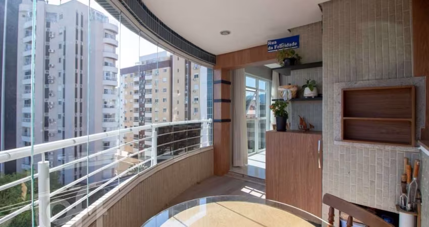 Apartamento à venda em Agronômica com 140 m², 3 qu