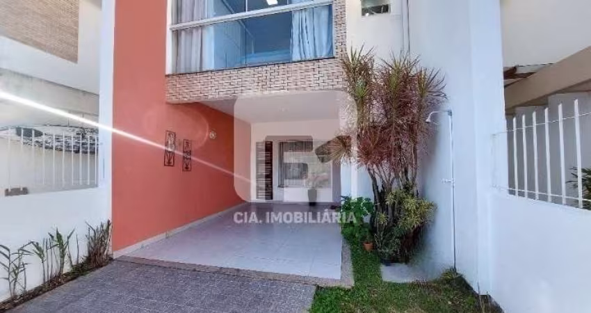 Casa de 3 dormitórios no Rio Tavares